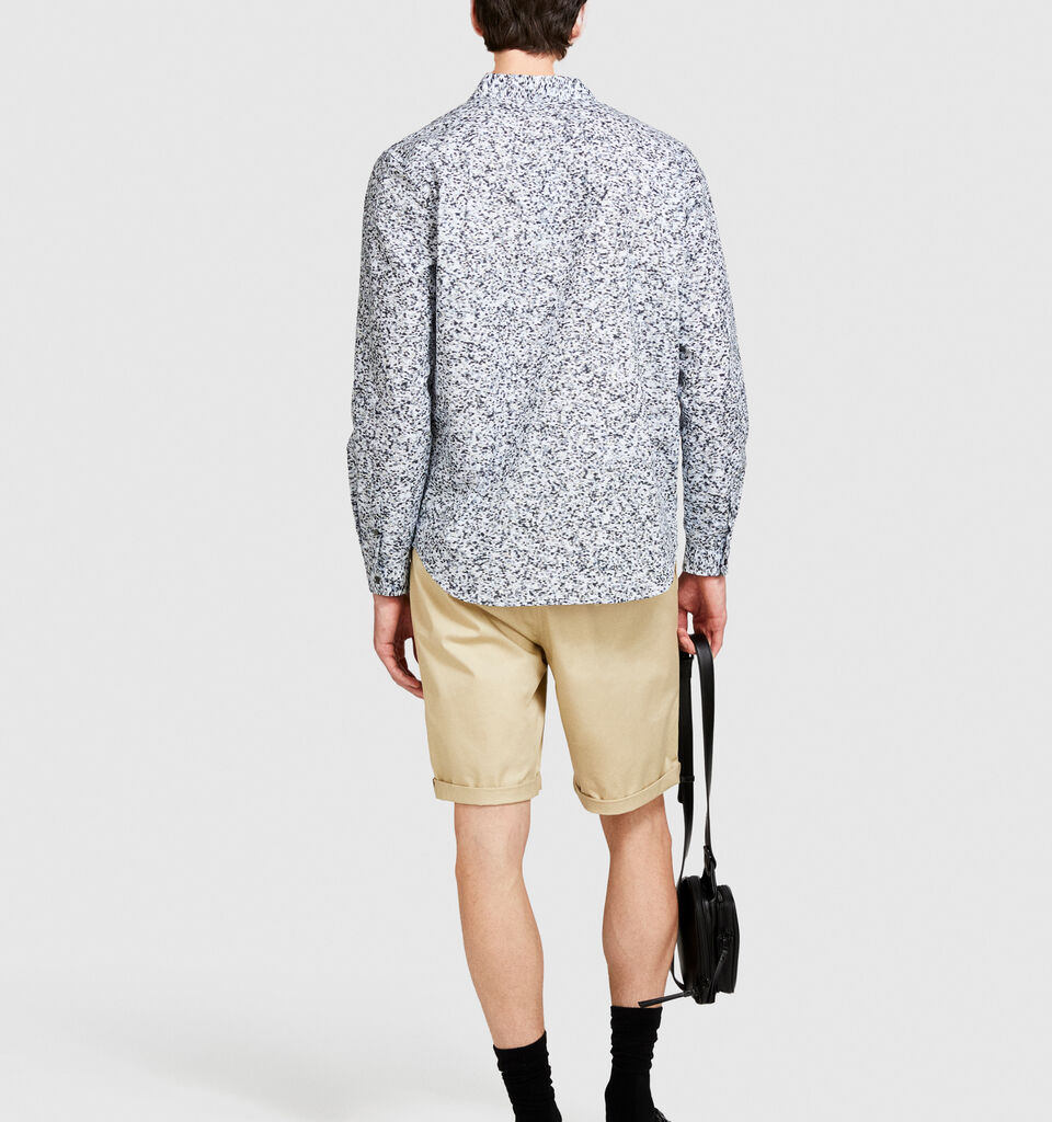 Slim fit bermudas - men's slim fit trousers - Beige | Sisley image number 3